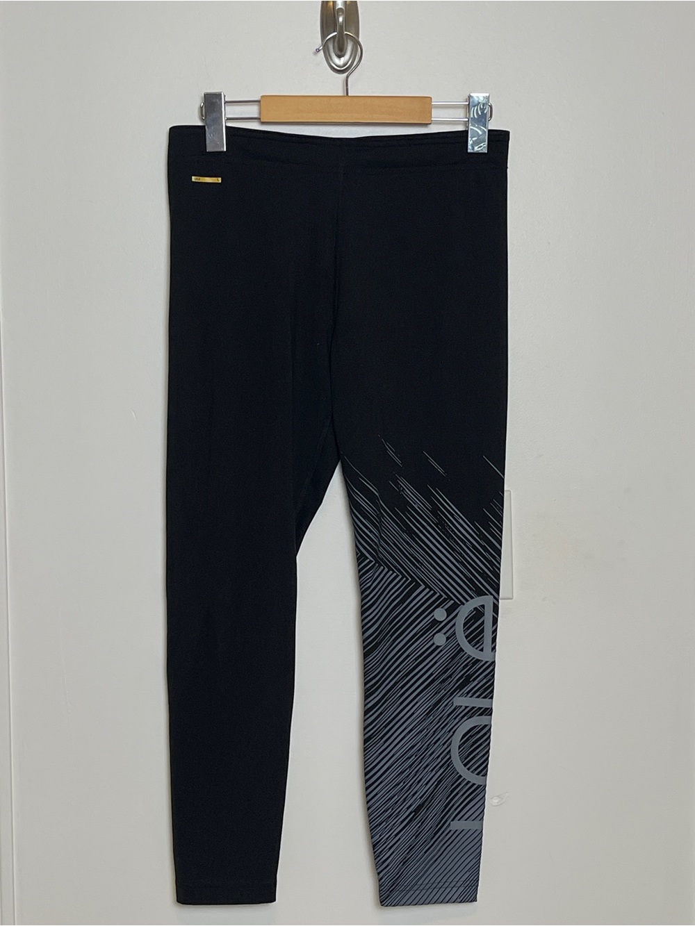 Lole Black Athletic Leggings with Gray Graphic Panel size small